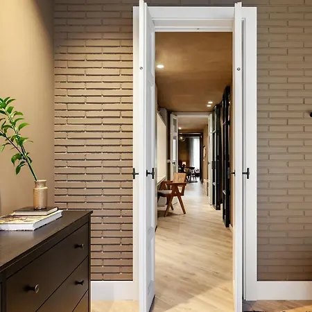 Hamid - 2 Bedrooms In Eixample Dreta